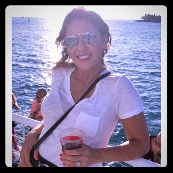 Meet your Posher, Merna - Picture 1 of 1